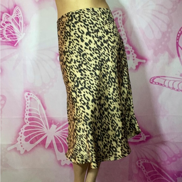Cheetah print midi skirt - Picture 3 of 4
